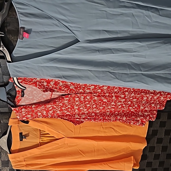 Sleeveless Trio - Picture 5 of 13